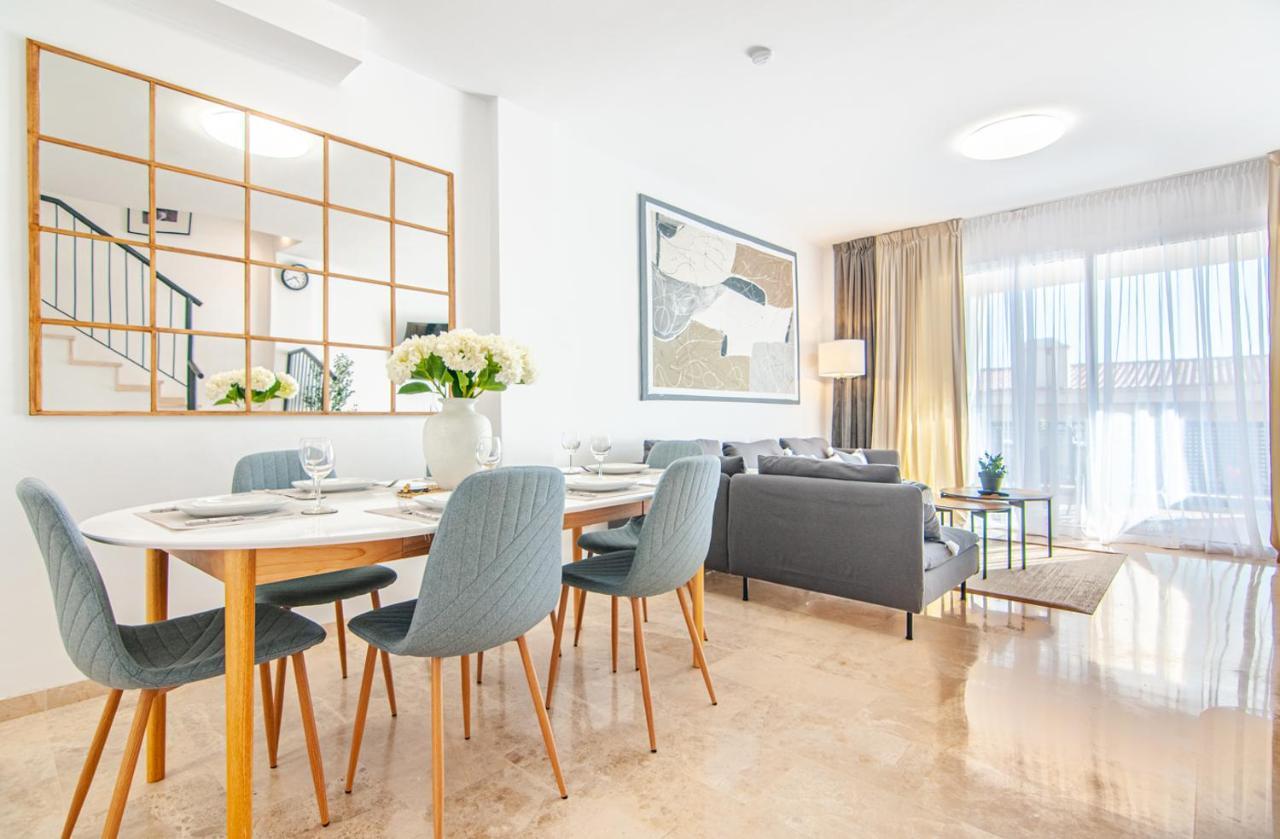 Luxury Townhouse With Panoramic Sea View Casa de vacances